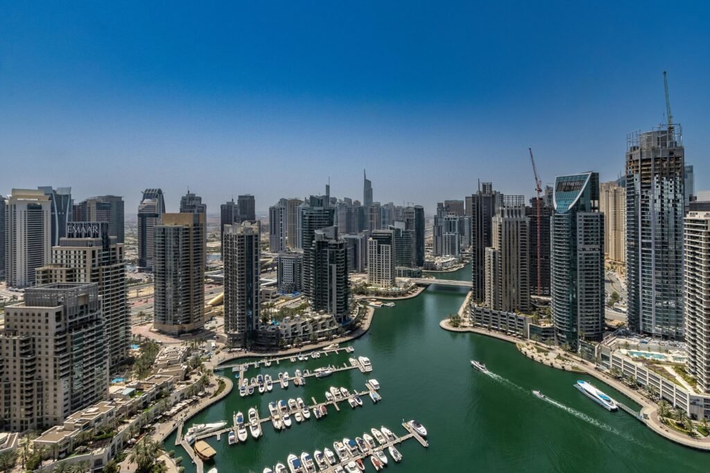 Luxury Dinner Cruise Dubai Marina